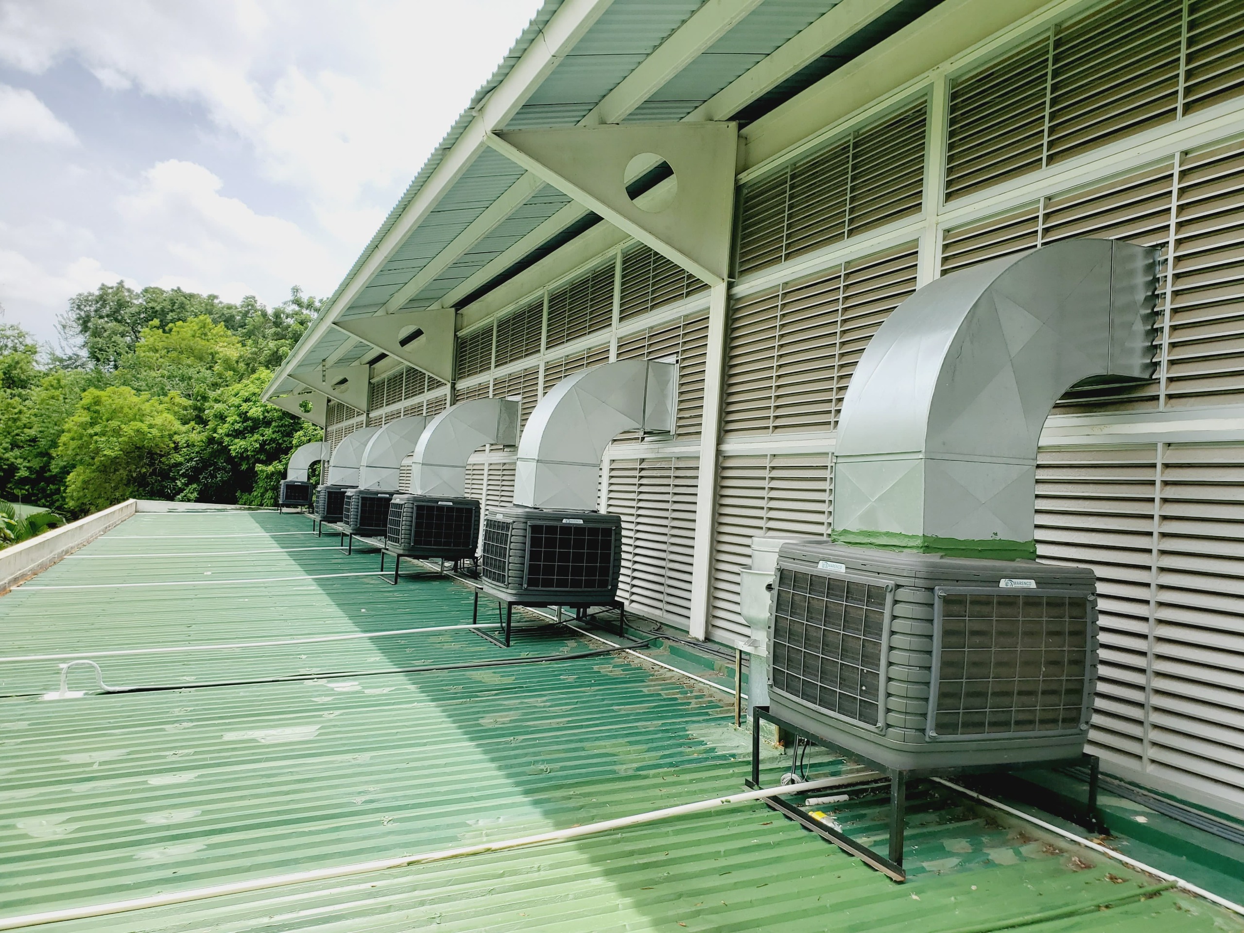 Gimnasio con climatización central